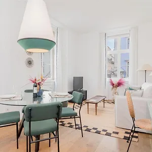 Ando Living - Santa Justa 77 House Lisbon