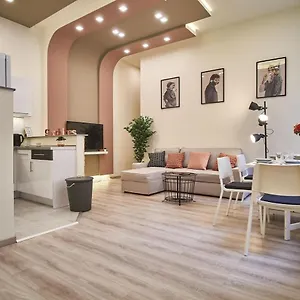 F4 Design Apartment- Apartment Budapest